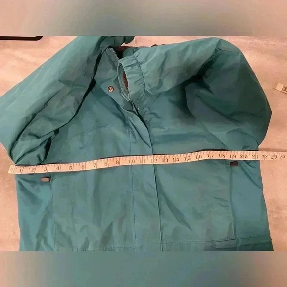 L.L. Bean Women’s Primaloft Insulated Ski Snowboard Jacket Waterproof Size Small - Picture 9 of 13